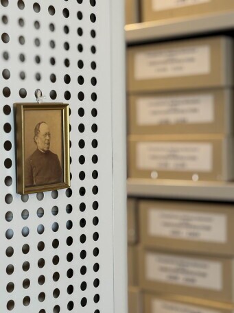 Archivar*in, 1. Bild